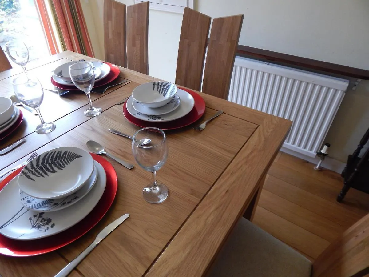 Holiday home Two Bedroom Corporate And Family Stay With Parking - Orbitat Accommodations Cambridge
