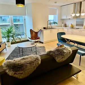 Walnut Tree Penthouse Apartment